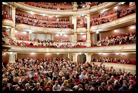 vrijdag avond amsterdam|Uitagenda